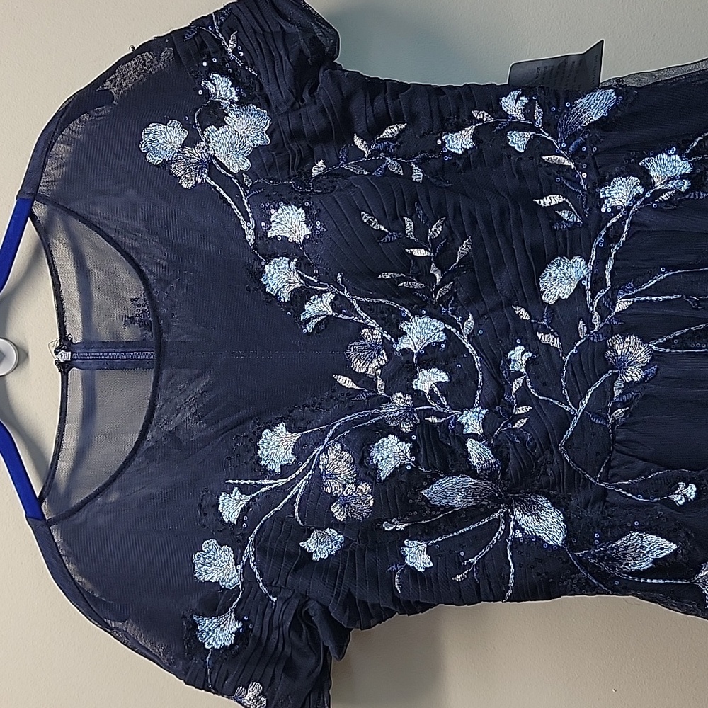 BETSY & ADAM NWT NAVY EMBROIDERED MESH A-LINE OVERLAY GOWN SIZE 12 - Picture 14 of 17